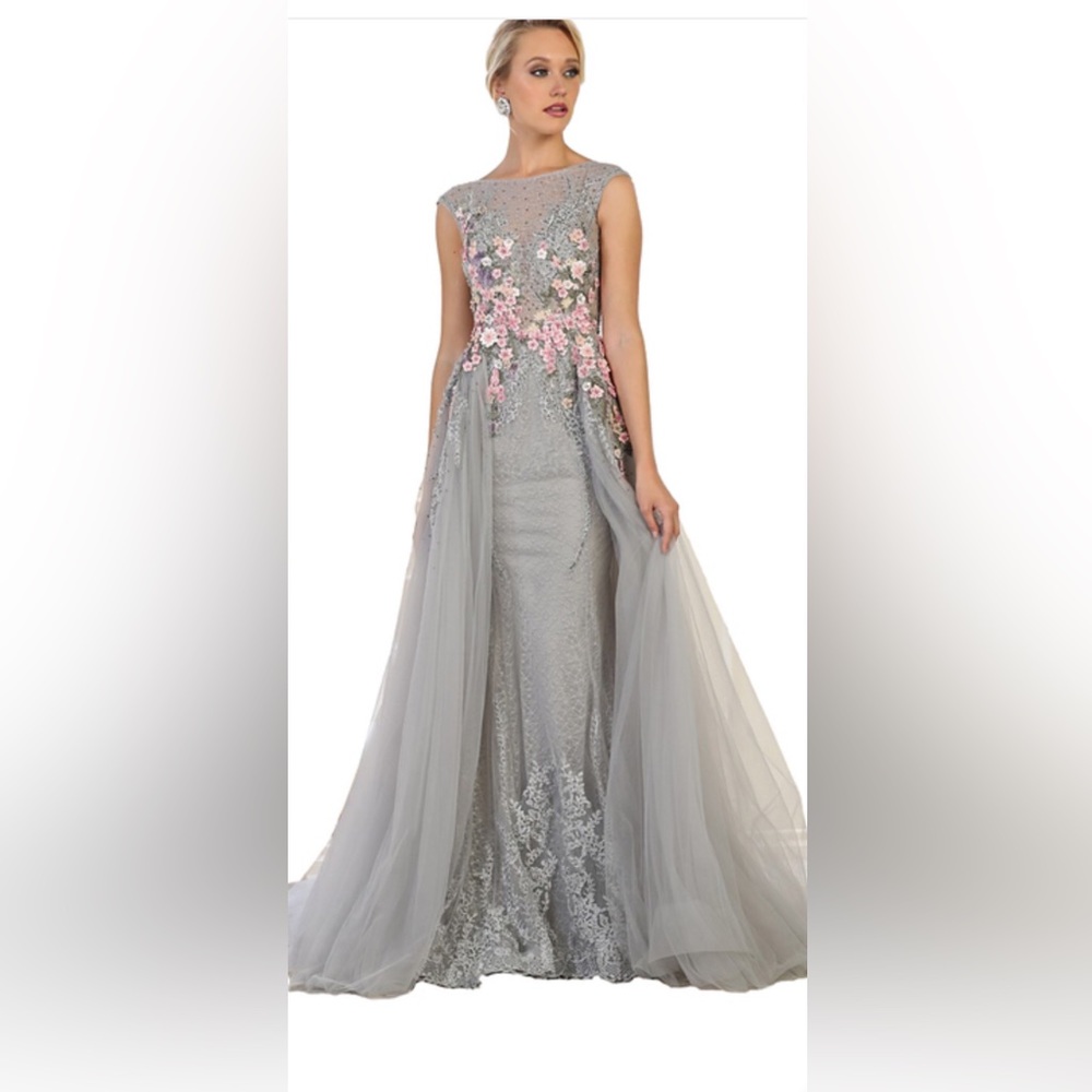 BRIDESMAID DRESSES: Evening Gowns